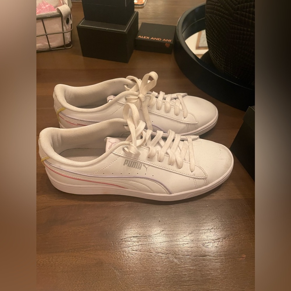 Puma sneakers - white w pastel lines